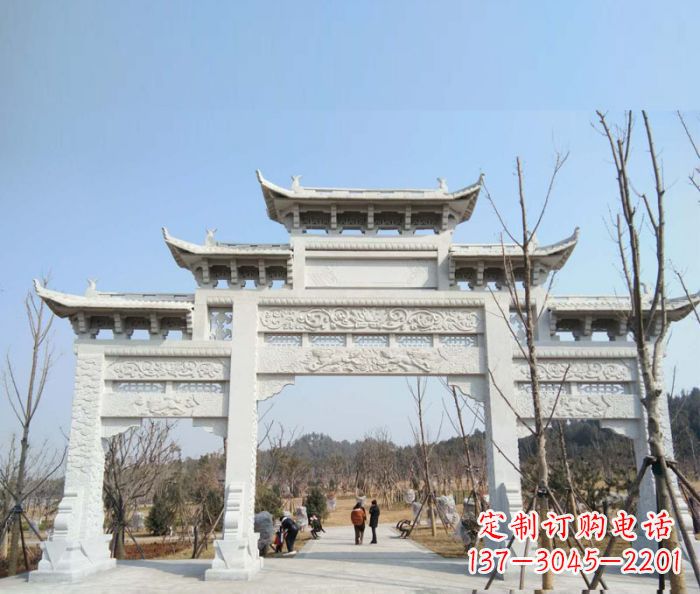 哈尔滨“村口三门石雕牌楼”——悠久历史的见证