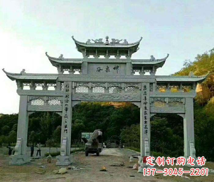 哈尔滨村口石雕牌楼千百年文化瑰宝