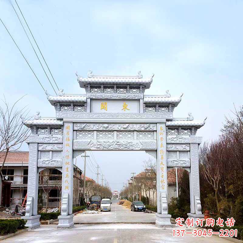 哈尔滨传承古风——村镇三门石牌坊雕塑