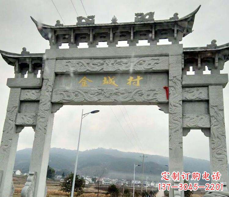 哈尔滨该牌坊雕塑。