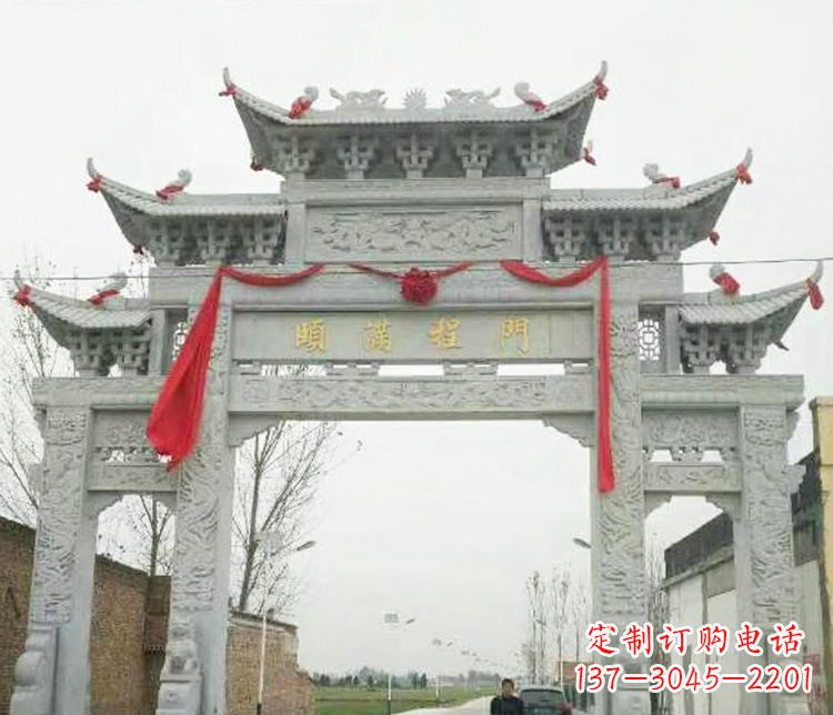 哈尔滨牌坊雕塑纪念历史,传承文化