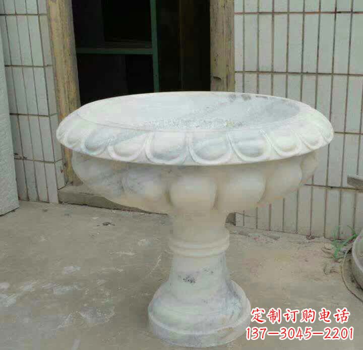 哈尔滨大理石花盆雕塑精美绝伦,艺术风采