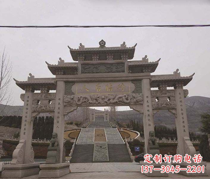 哈尔滨大理石牌坊石雕,精美别致,艺术魅力无限