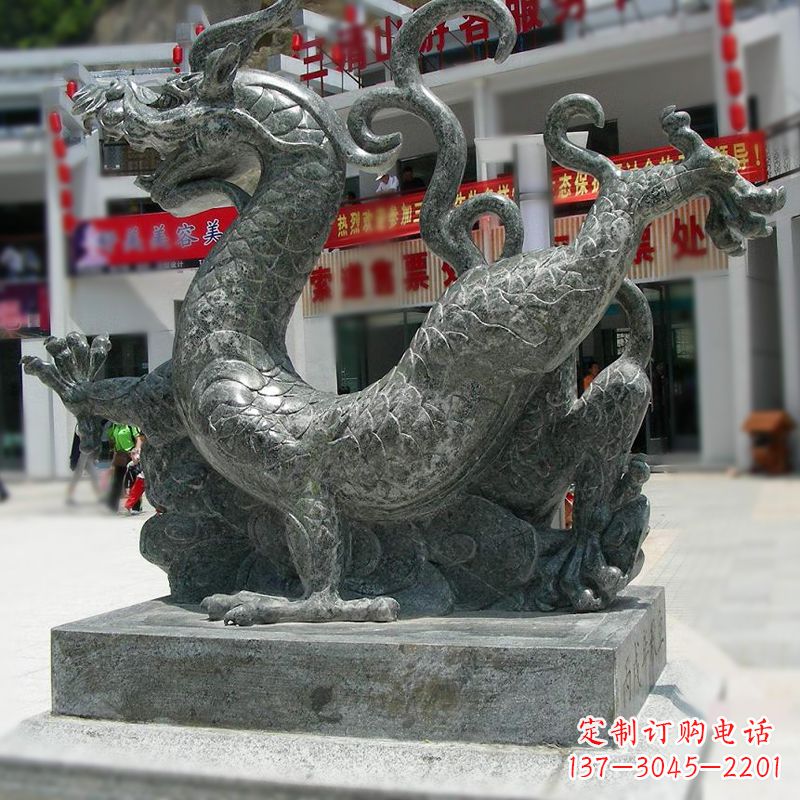 哈尔滨传统的象征——大理石青龙雕塑