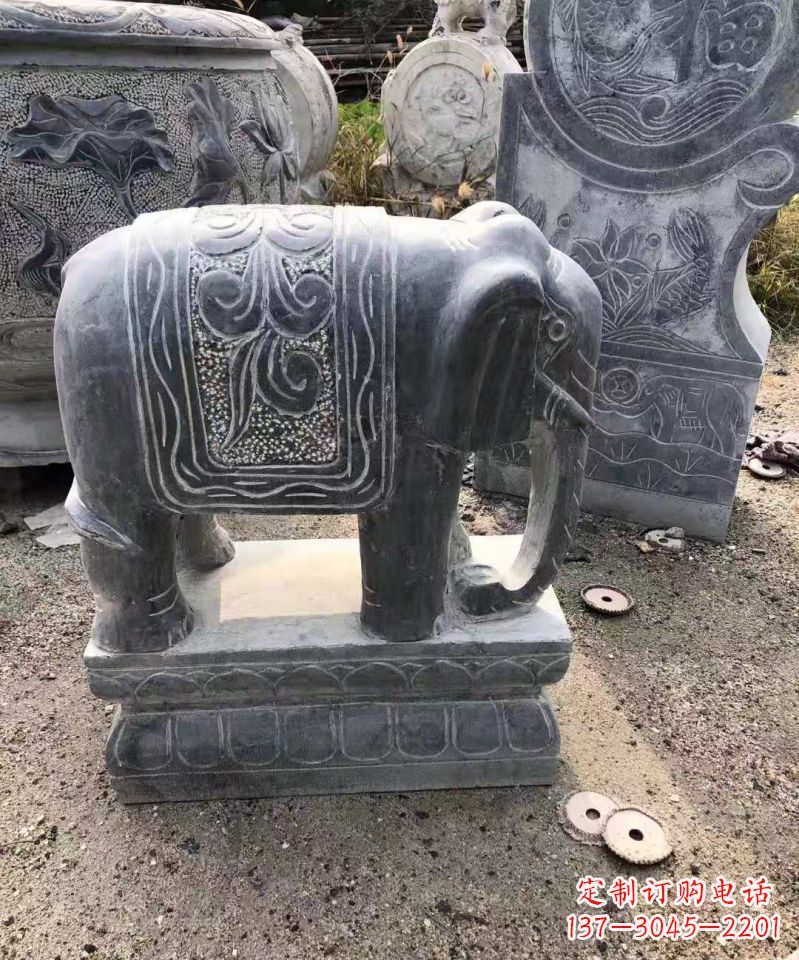 哈尔滨大理石大象雕塑
