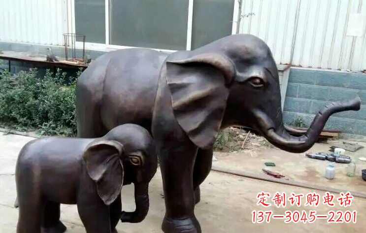 哈尔滨浓情母子情·大象铜雕塑