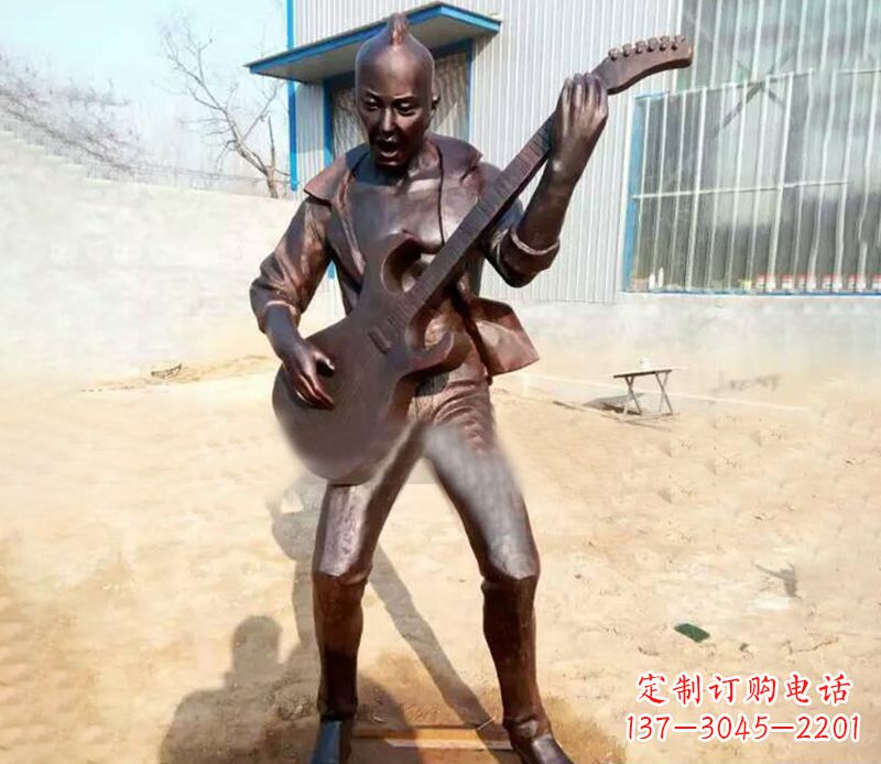 哈尔滨精致细腻的铜吉他雕塑