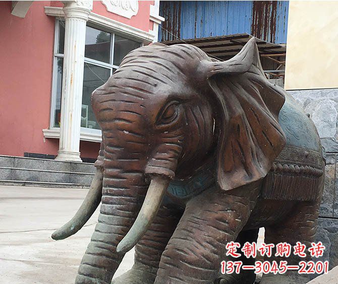 哈尔滨动物大象公园铜雕摆件