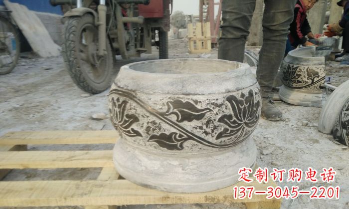 哈尔滨仿古圆形水缸石雕塑
