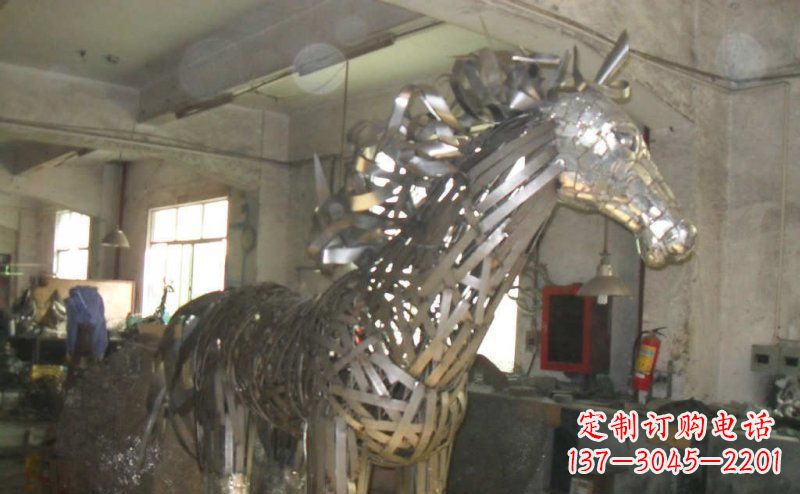 哈尔滨不锈钢抽象马动物雕塑