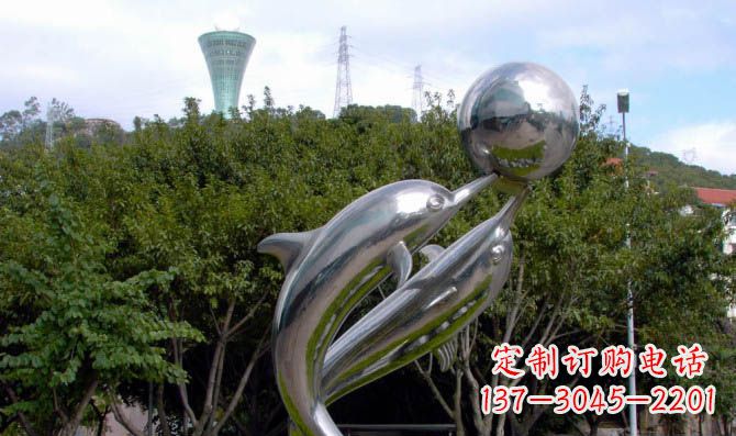 哈尔滨高贵静谧的不锈钢海豚顶球雕塑
