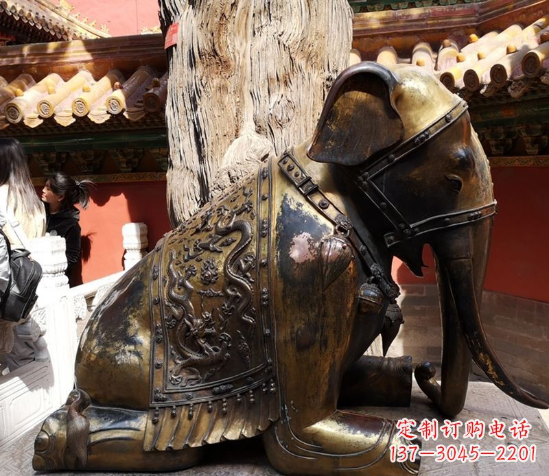 哈尔滨公园动物大象铜雕
