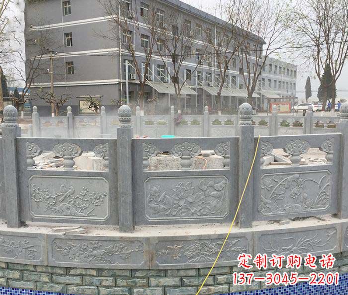 哈尔滨公园景观大理石栏板雕塑
