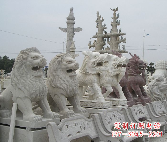 哈尔滨新中式金色狮子雕塑