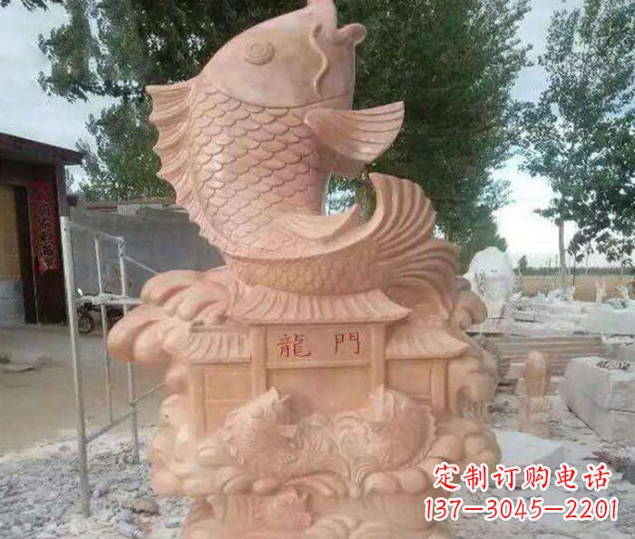 哈尔滨红石雕塑-晚霞鱼喷泉