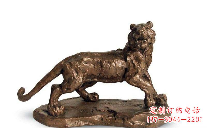 哈尔滨老虎铜雕中领雕塑为您打造精致细腻的雕塑作品