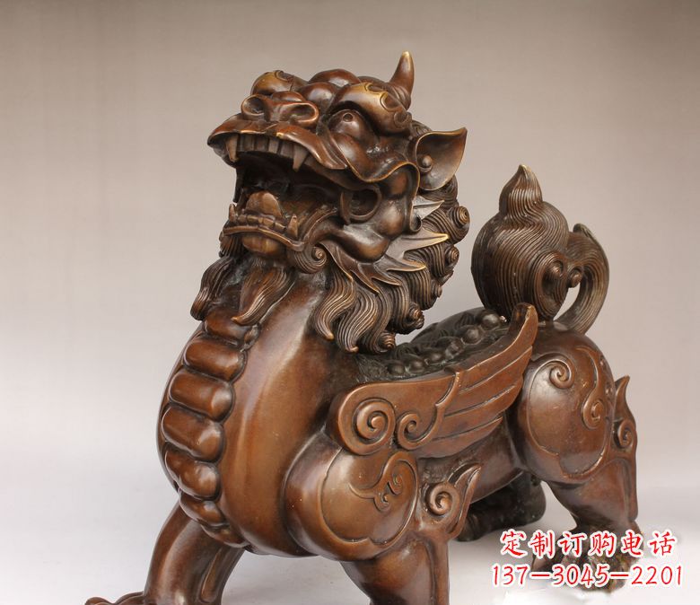 哈尔滨古代神兽貔貅铜雕