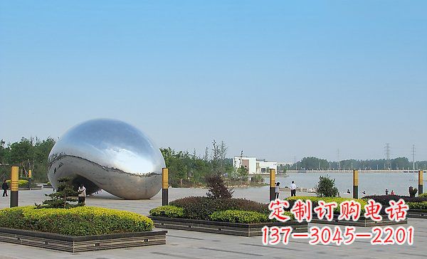 哈尔滨广场不锈钢异形水滴雕塑