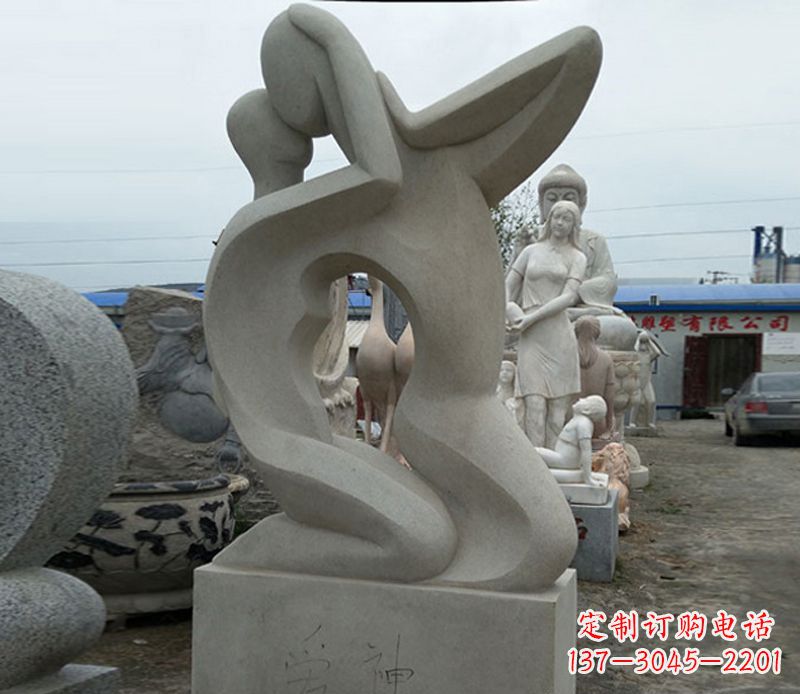 哈尔滨情侣石雕：给浪漫爱情永恒的礼物