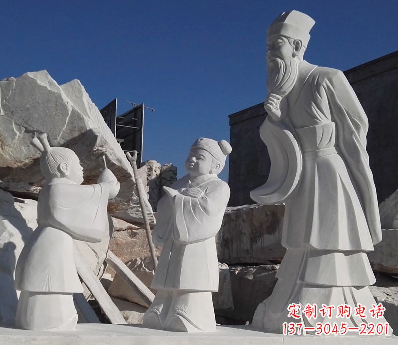 哈尔滨以孔融让梨石雕塑陪伴你的每一天