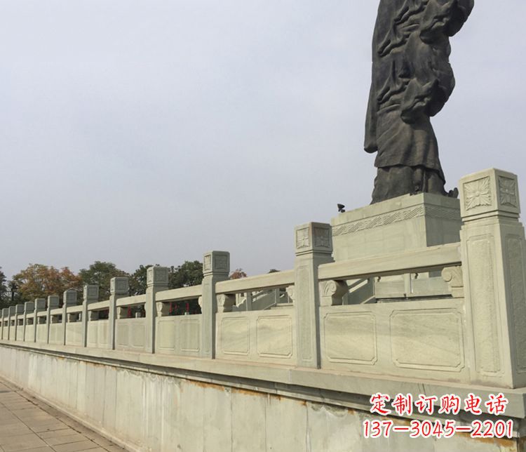 哈尔滨精美的护城河大理石栏板雕塑