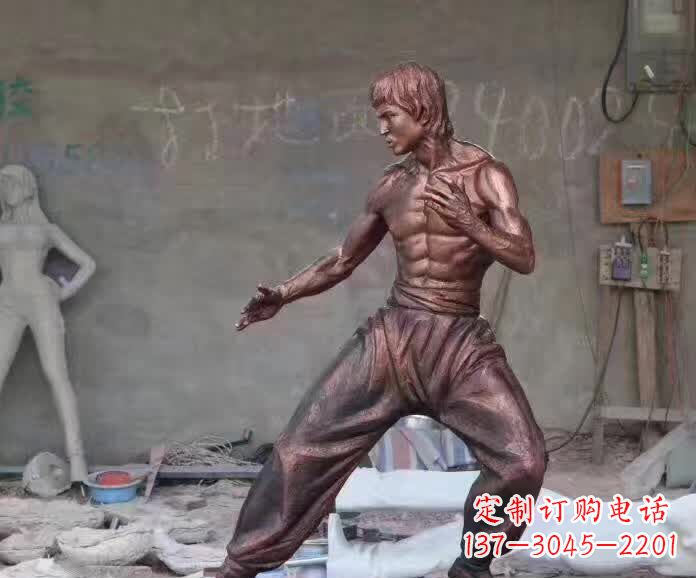 哈尔滨李小龙铜雕,精美尽显传奇风采