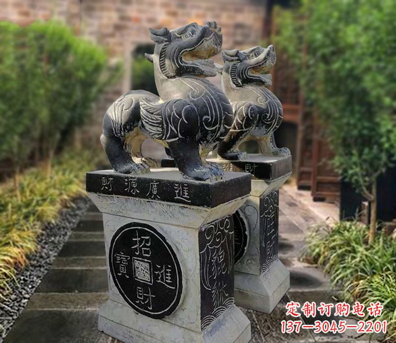 哈尔滨貔貅石雕小区看门雕塑