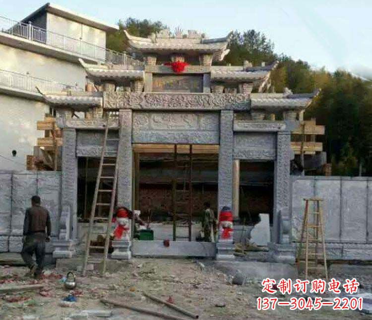 哈尔滨三门仿古石雕牌坊打造质感升级的精致建筑