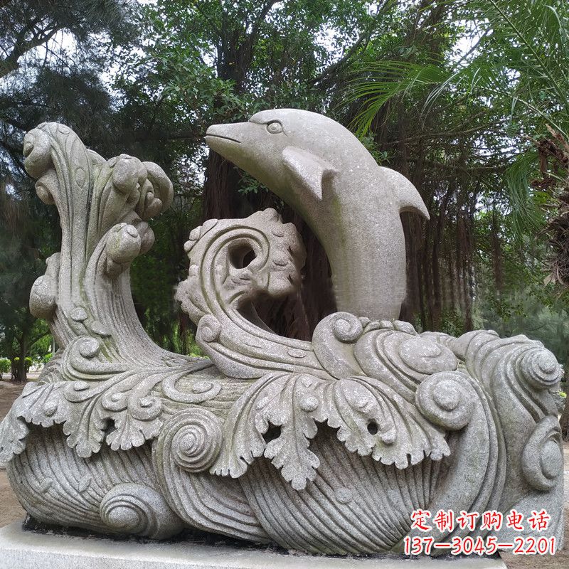 哈尔滨精美的石雕海豚雕塑，为您的公园林营造出别具匠心的水景特色