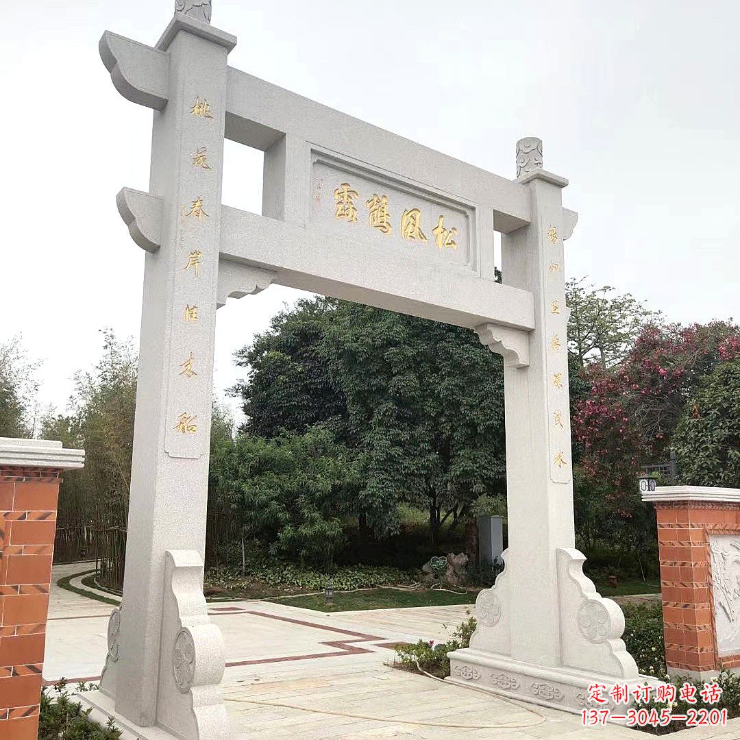 哈尔滨精美绝伦,贵族气质的牌坊雕塑