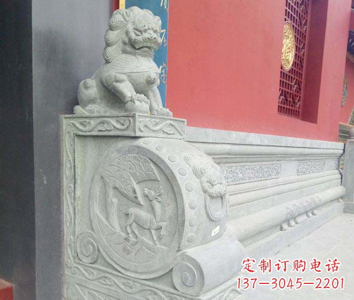 哈尔滨寺庙景观狮子石门墩抱鼓石