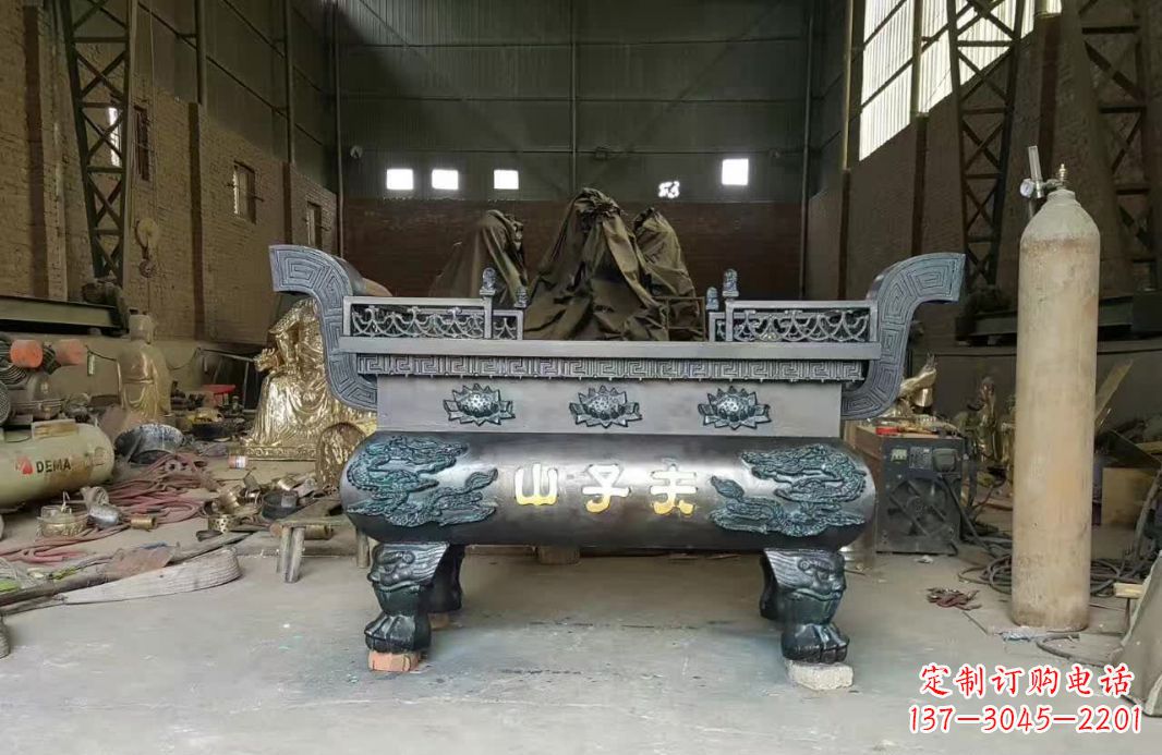 哈尔滨寺庙香炉铜雕12