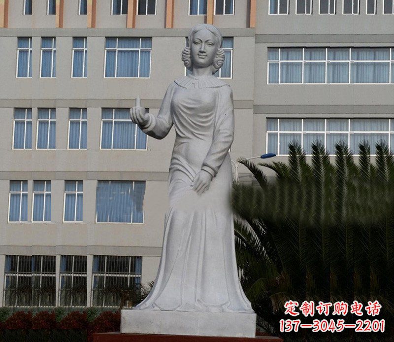 哈尔滨提灯天使弗洛伦斯·南丁格尔石雕 (2)