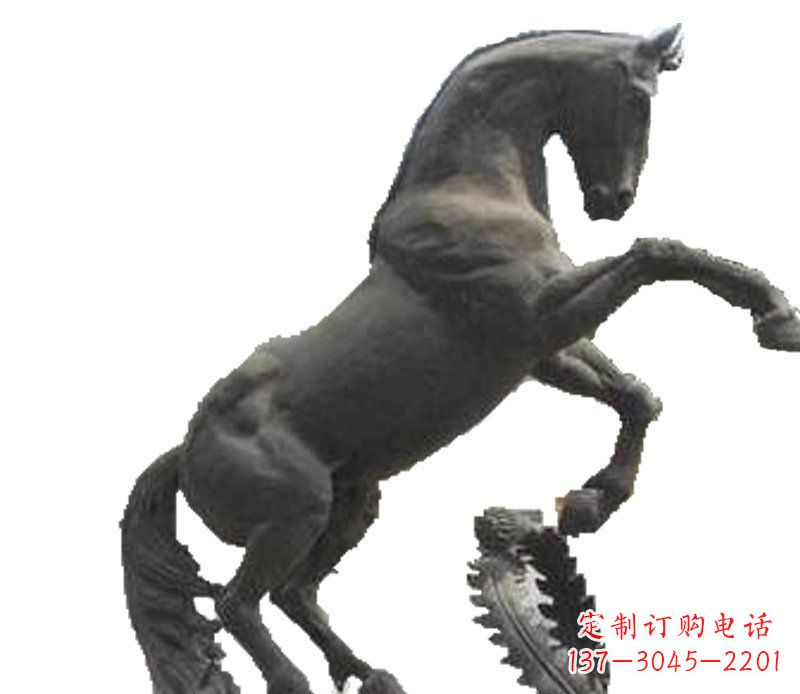 哈尔滨铜雕广场街道景观摆件动物马雕塑