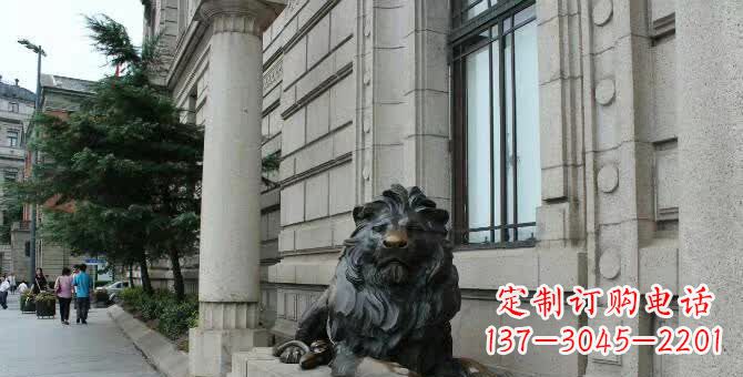 哈尔滨铜雕跪姿狮子