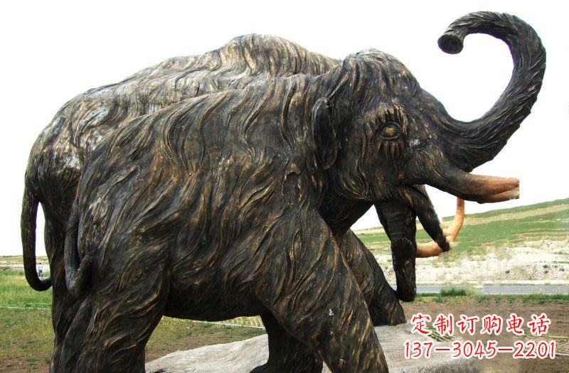 哈尔滨铜雕长毛象动物雕塑