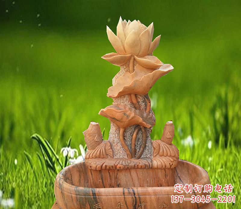 哈尔滨晚霞红景观荷花水池