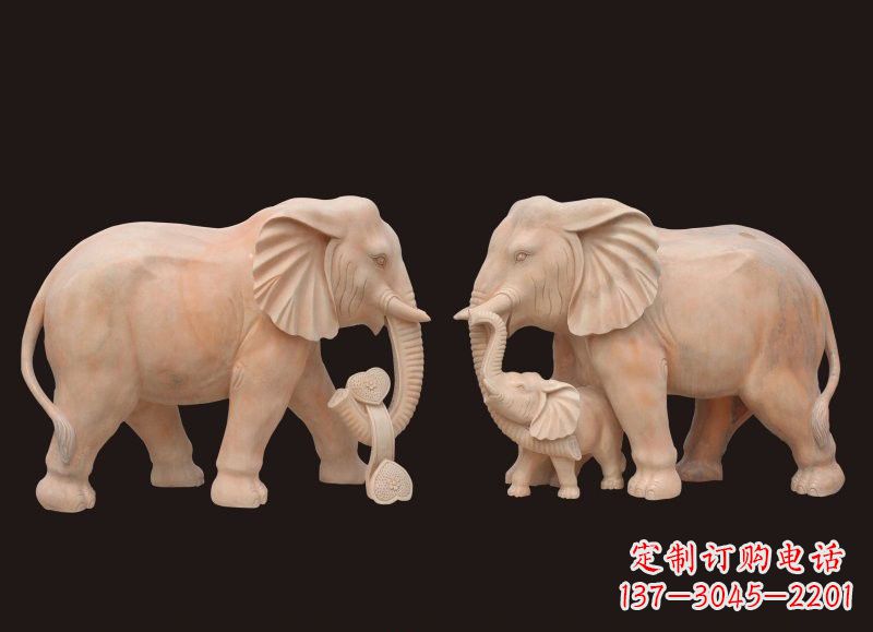 哈尔滨晚霞红母子大象雕塑