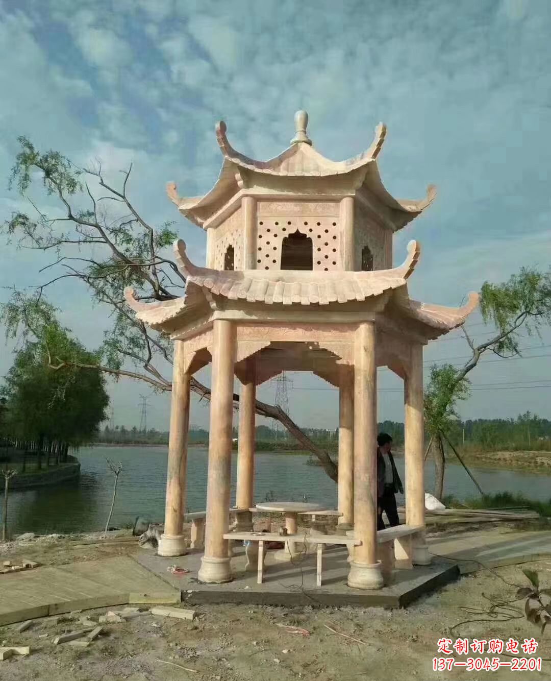哈尔滨晚霞红双层石凉亭 (2)