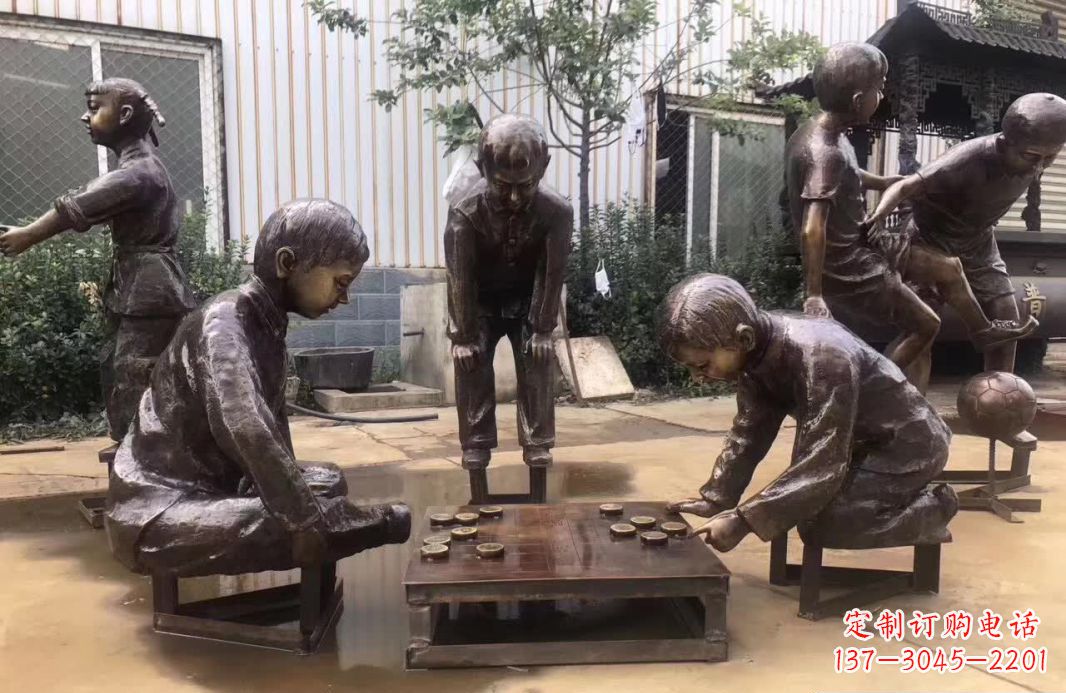 哈尔滨下象棋儿童铜雕