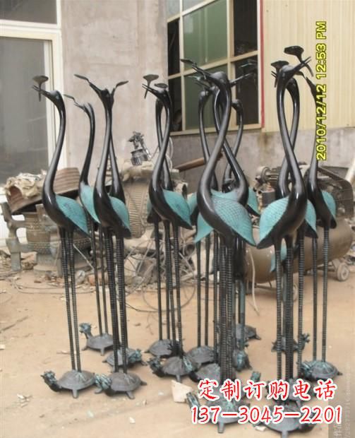 哈尔滨仙鹤动物铜雕