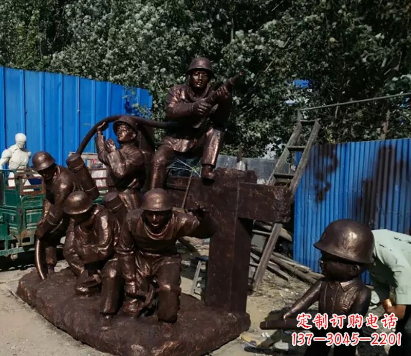 哈尔滨消防员灭火景观雕塑