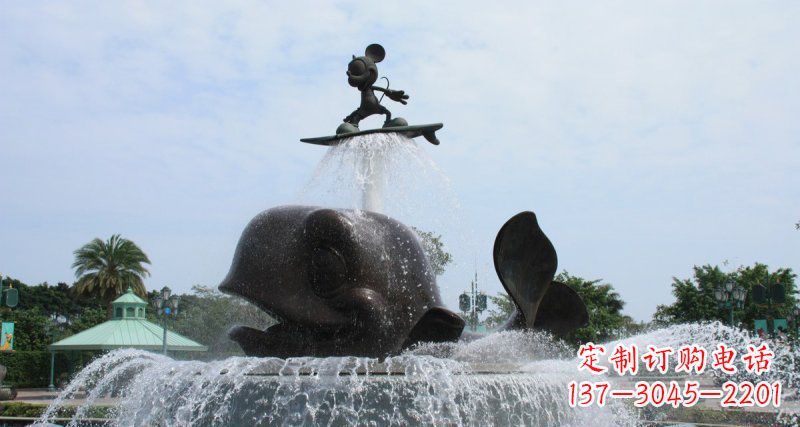 哈尔滨游乐园鲸鱼喷泉和米老鼠景观铜雕