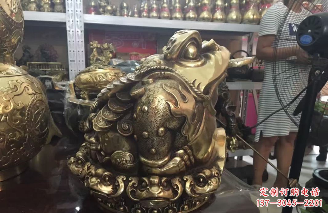 哈尔滨招财金蟾动物铜雕