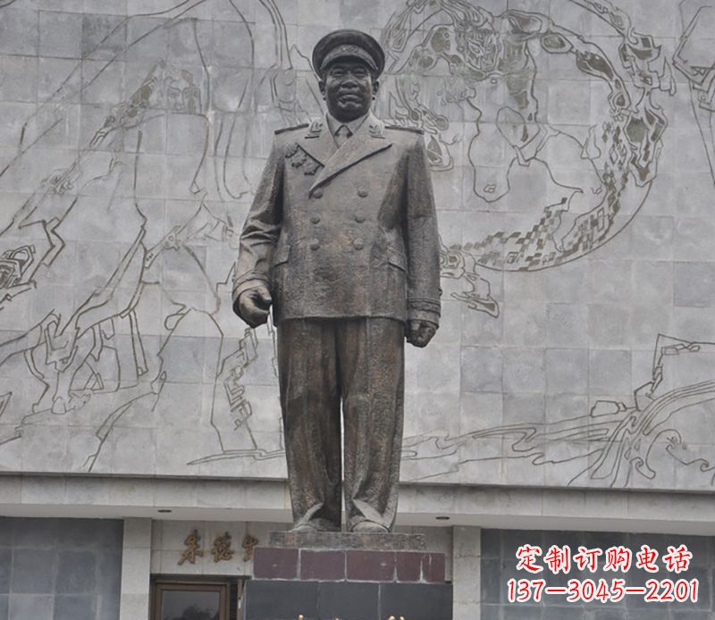 哈尔滨朱德人物铜雕
