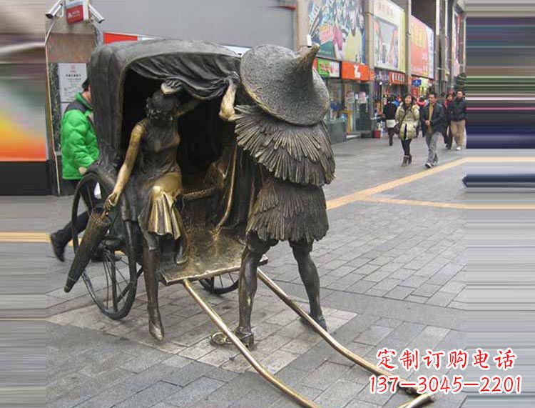 哈尔滨坐黄包车的女人铜雕 
