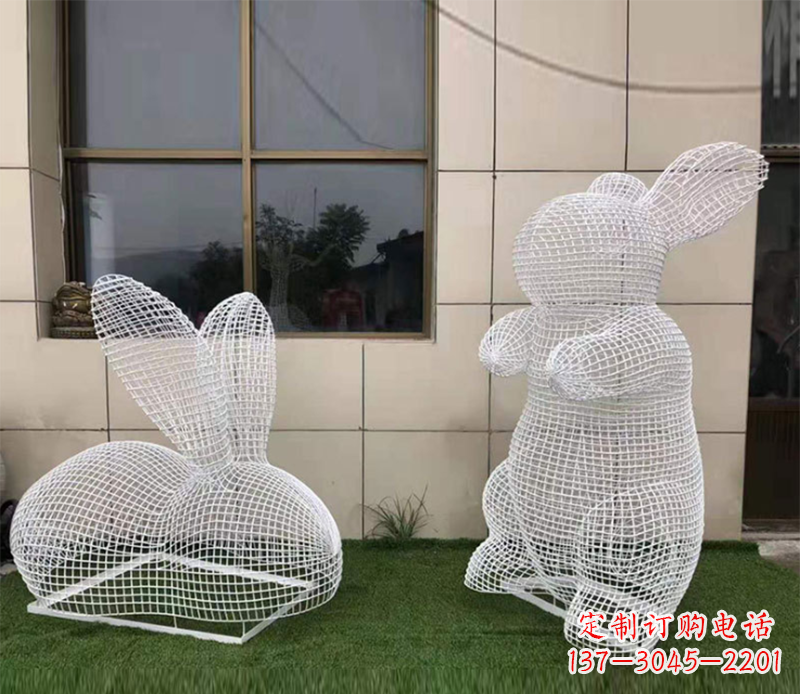 哈尔滨镂空不锈钢兔子雕塑